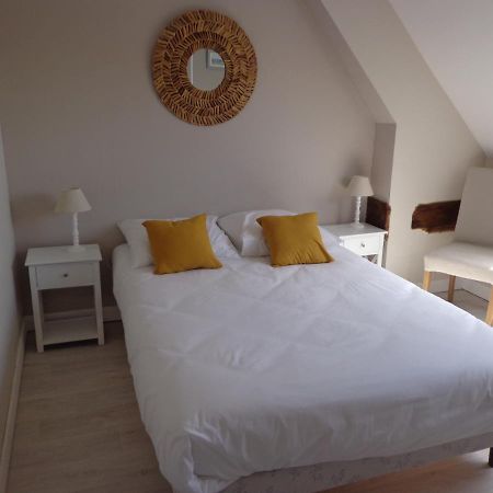 Les Fleurs Du Mont Bed & Breakfast Caux Exterior photo